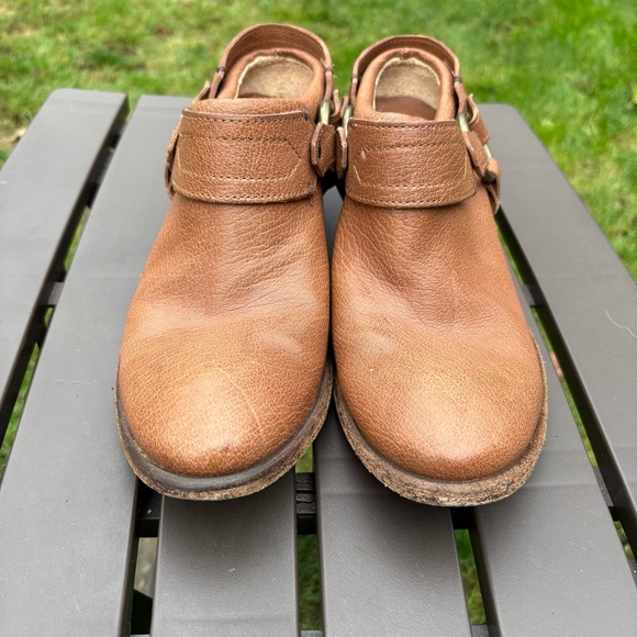 Frye Carson Belted Harness Mules Brown Leather Moto Clog Women’s 9 - Picture 3 of 14